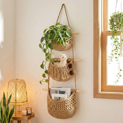 Tier wall hanging - wall,